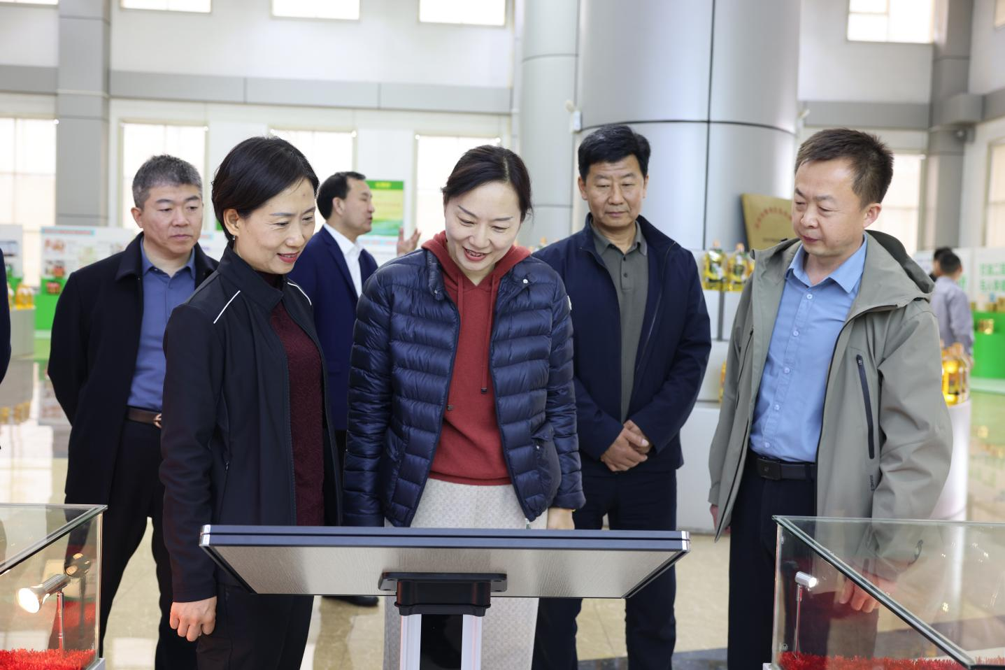 聊城市委統(tǒng)戰(zhàn)部副部長、三級(jí)調(diào)研員王云來山東三星集團(tuán)調(diào)研