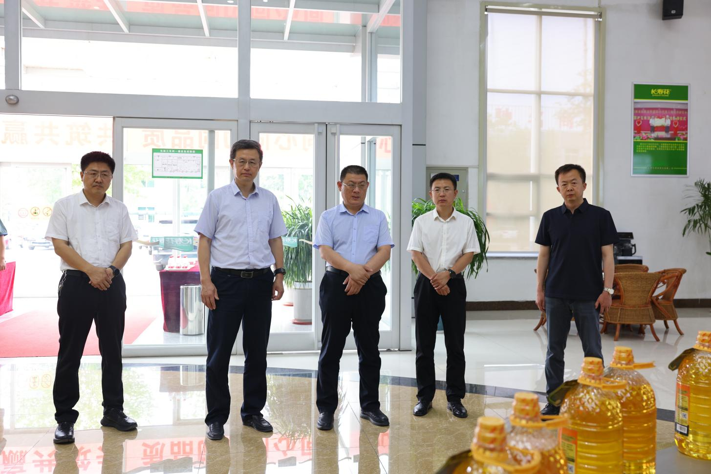 濱州市工信局黨組副書(shū)記、二級(jí)調(diào)研員厲明來(lái)山東三星集團(tuán)調(diào)研