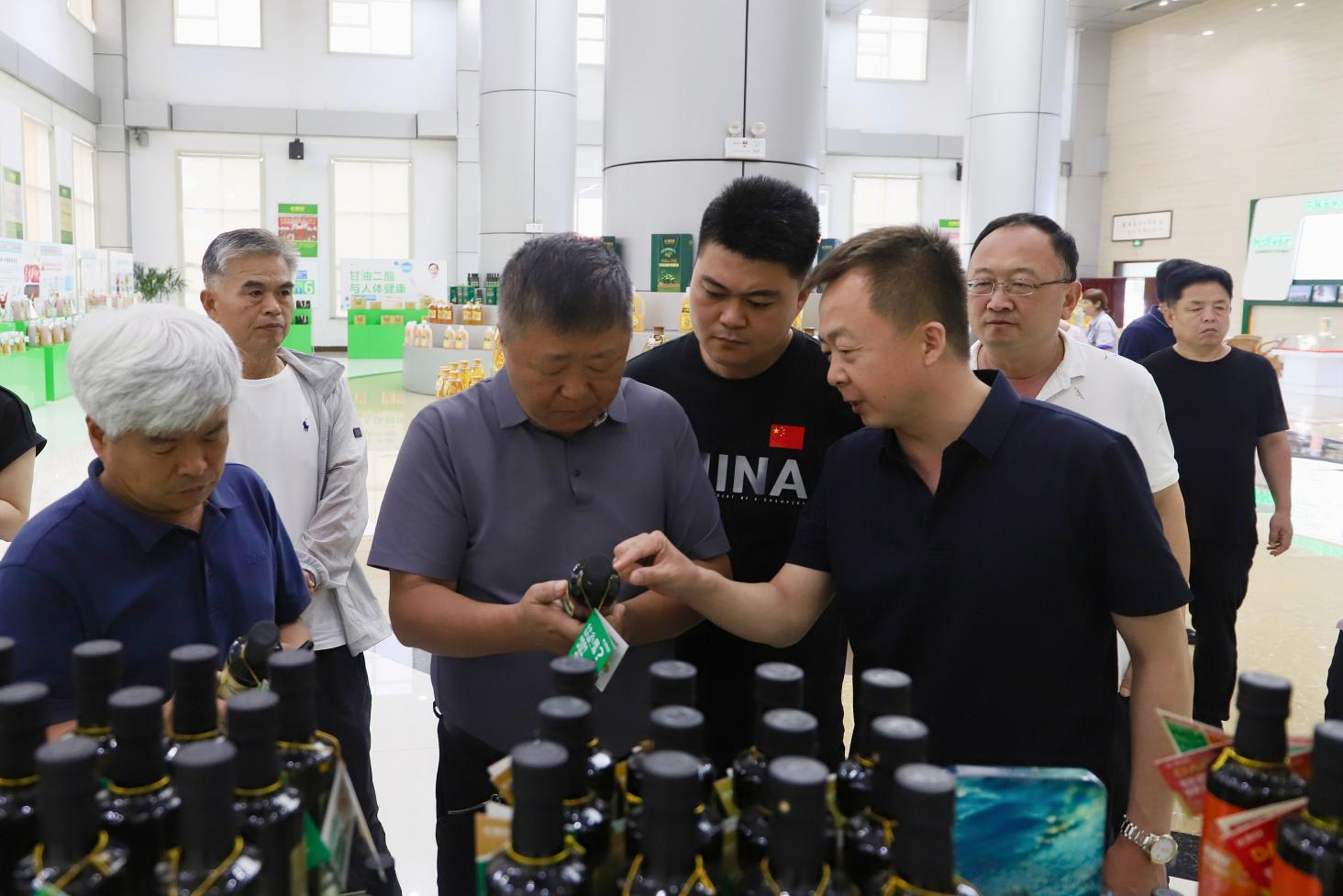 菏澤市農(nóng)業(yè)農(nóng)村局來山東三星集團考察